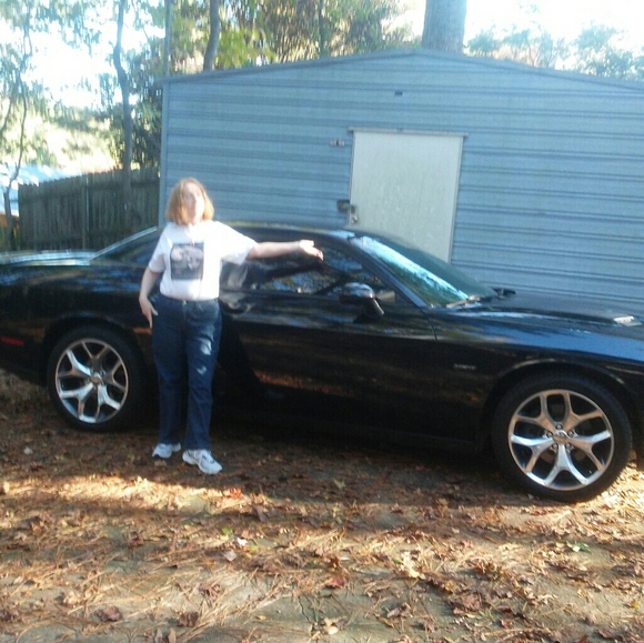 Meet your Posher, Vicki - Picture 1 of 1